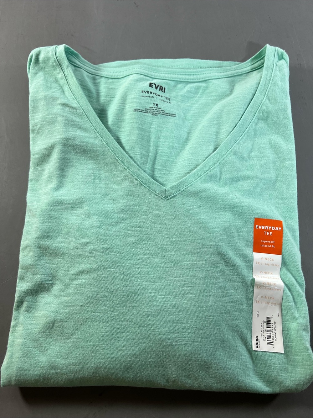 EVRI Mint Green V-Neck Everyday Tee - Women's